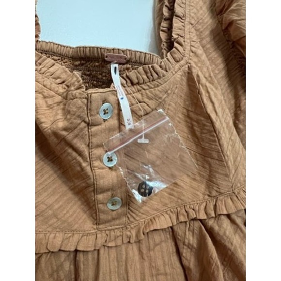 Free People Leave It To Me Babydoll Crop Square Neck Top Tan Camel Medium NWOT - Picture 3 of 7